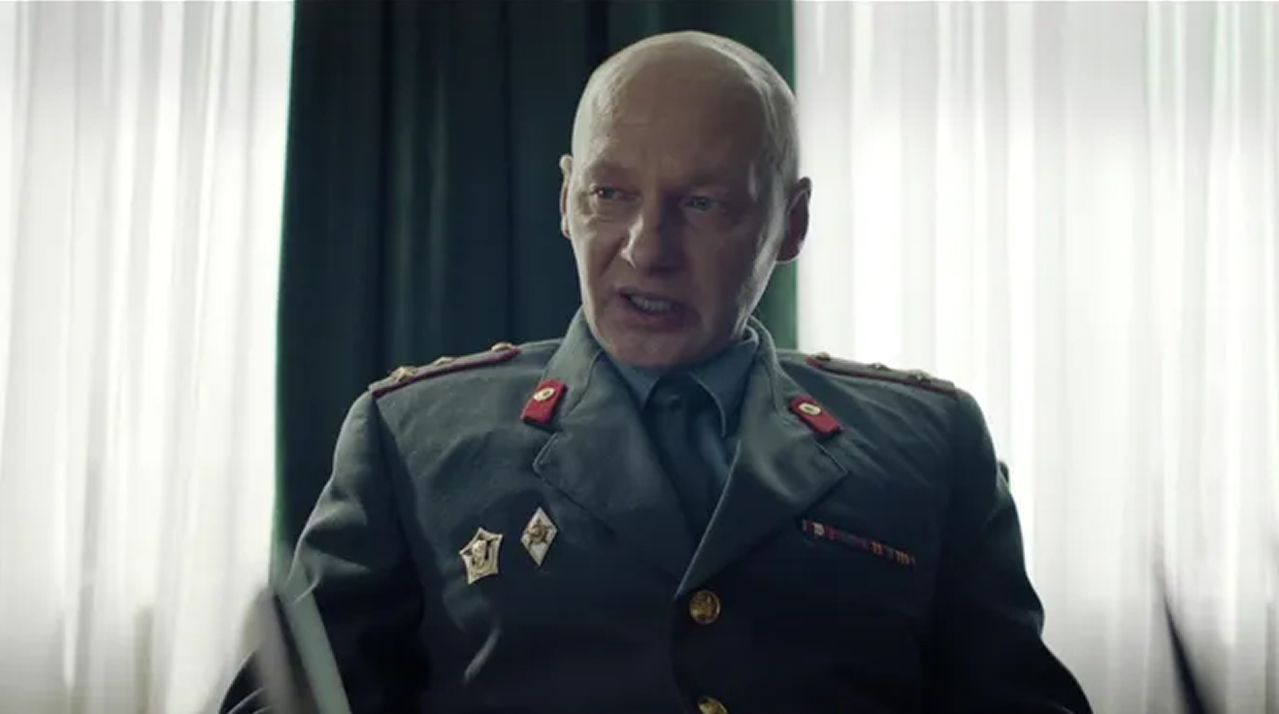 Кадр из сериала След Чикатило: герои на дороге